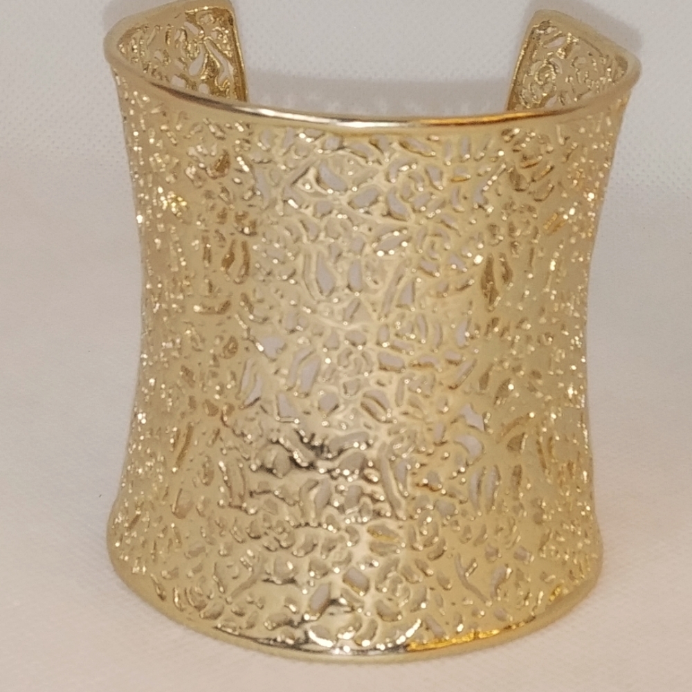 Kendra Scott gold CUFF bracelet